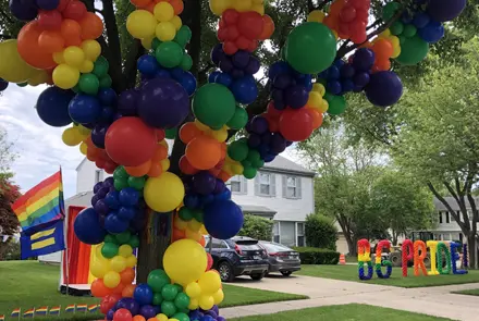 Balloons by Tommy - Buffalo Grove Pride Drive 2020
