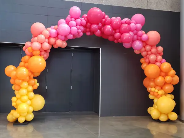 16ft Wide Organic Balloon Arch
