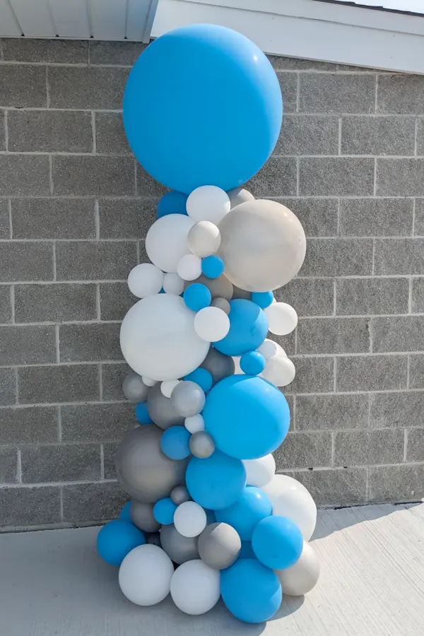 7.5ft Organic balloon column 