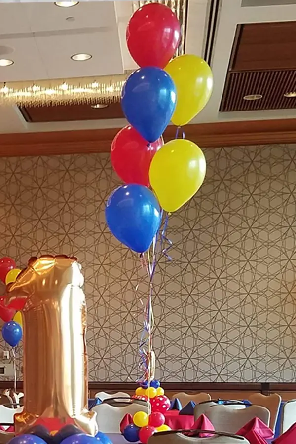 Classic balloon bouquet of 6