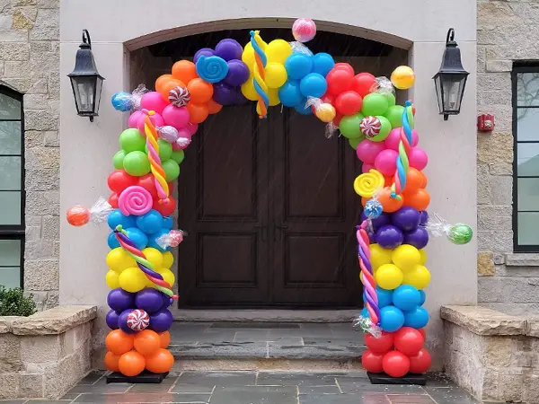 8ftx8ft Classic balloon arch with candy accents