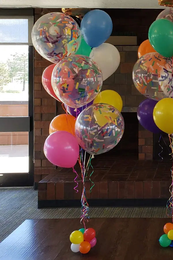 Balloon bouquet with confetti balloons 