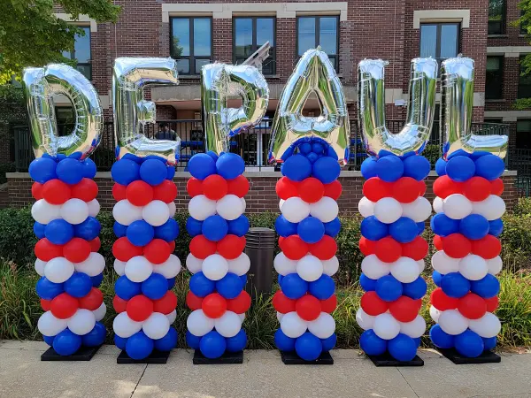 5ft tall balloon letter or sculpture