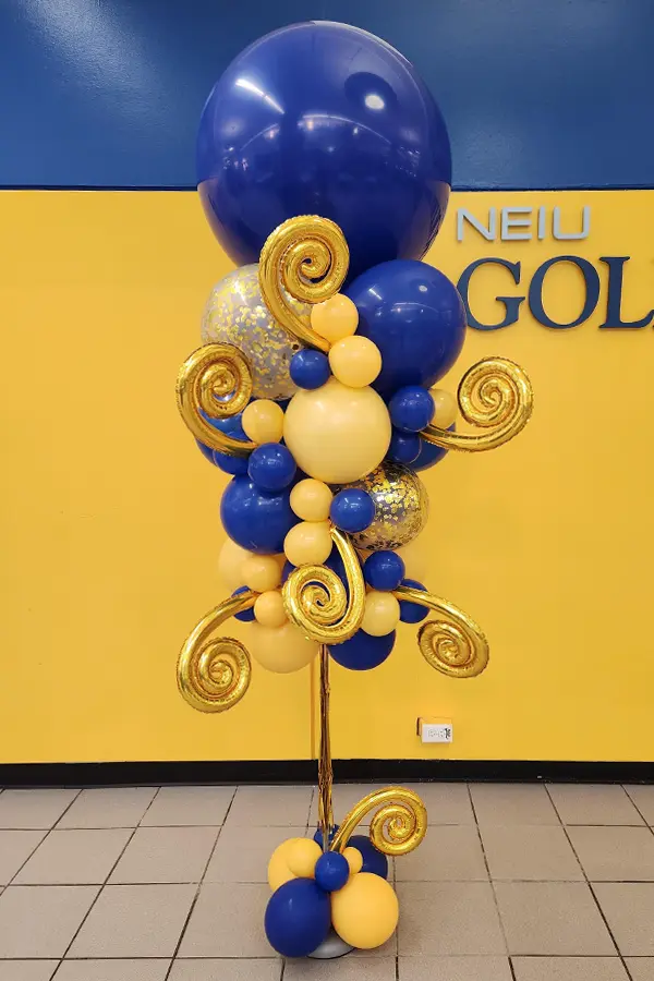 7.5ft Party Column with a jumbo round balloon topper