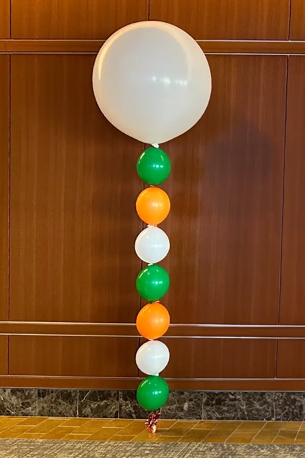 9ft tall balloon bead column for indoor use