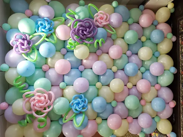8ftx8ft pastel colored link balloon wall
