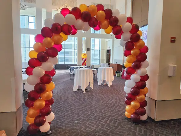 8ftx8ft Classic balloon arch with balloon spider accents