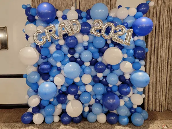 Organic balloon wall for indoor and outdoor with graduate year