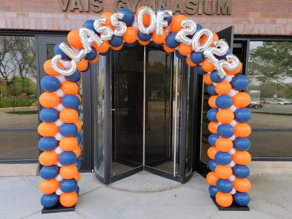 8ftx8ft Classic arch with Class of 2023 lettering