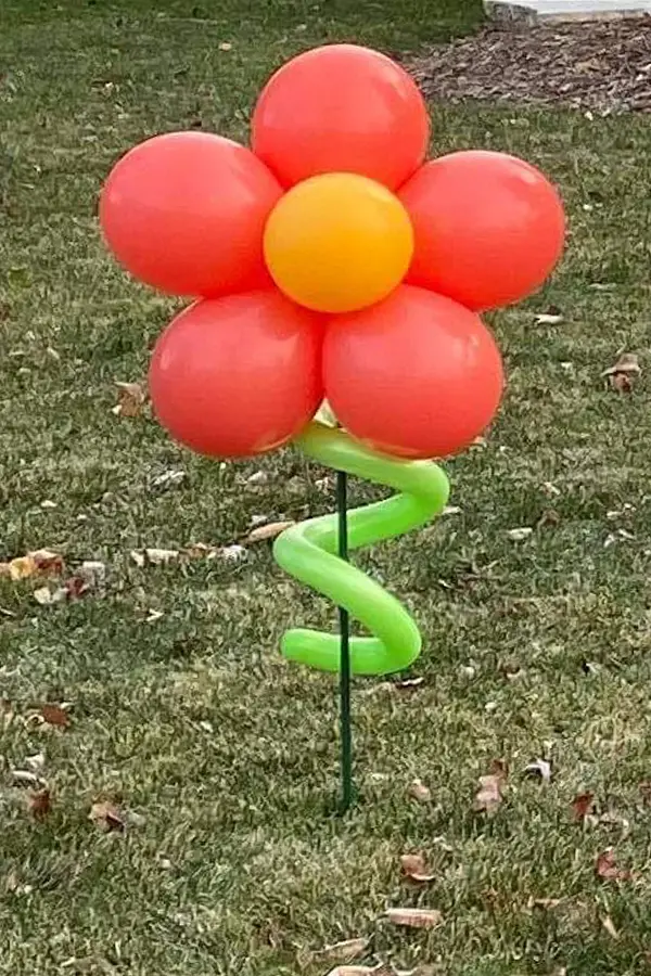 Yard decoration balloon flower