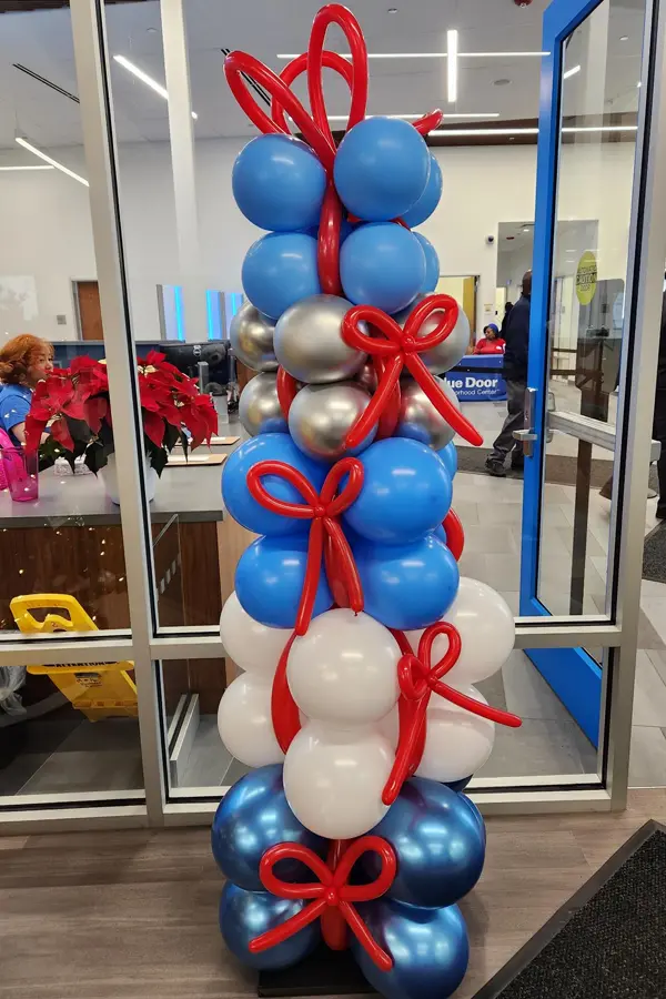Balloon column to look like stacked gifts