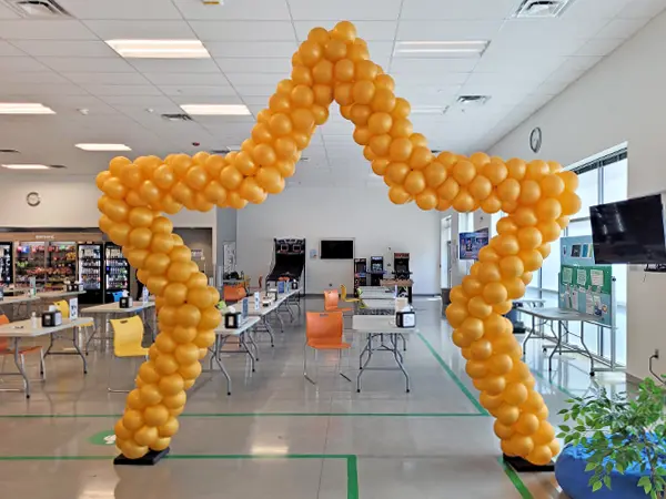10ftx10ft star shaped balloon arch