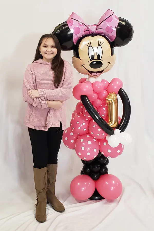 Minnie Mouse balloon sculpture