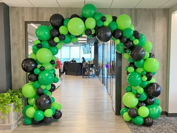 Organic styled balloon arch 8ft8xft available for indoor or outdoor use