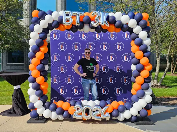 Jumbo balloon photo frame for selfies or photo station