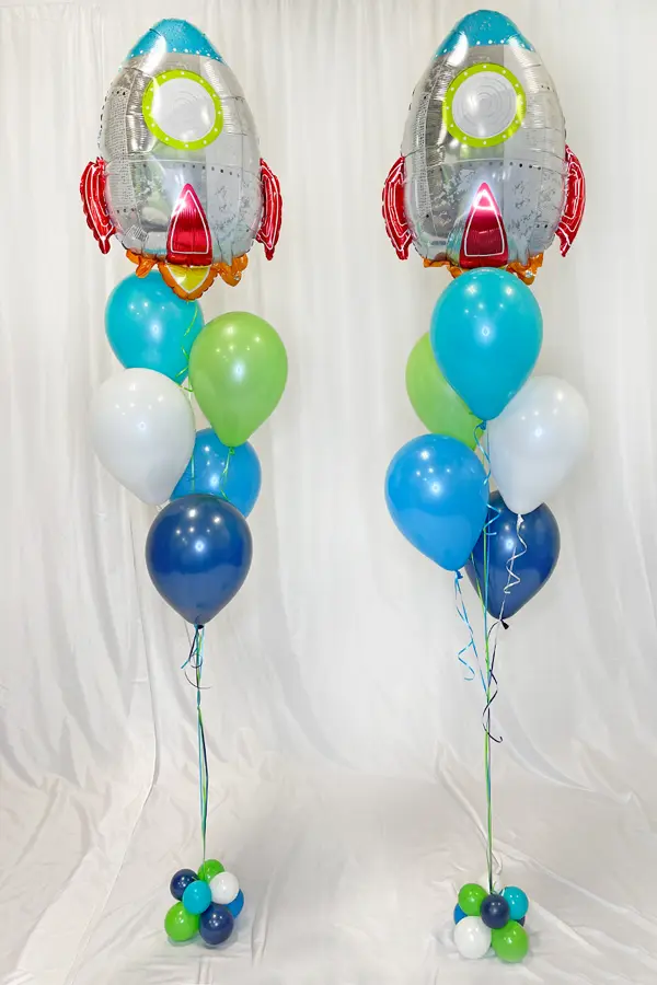 Balloon bouquet of 5 with rocketship foil