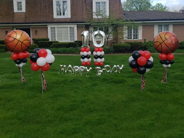 Yard balloon delivery package for birthdays