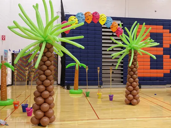 Palm tree balloon arch