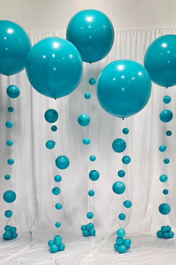 Jumbo round balloon with small balloon bubbles