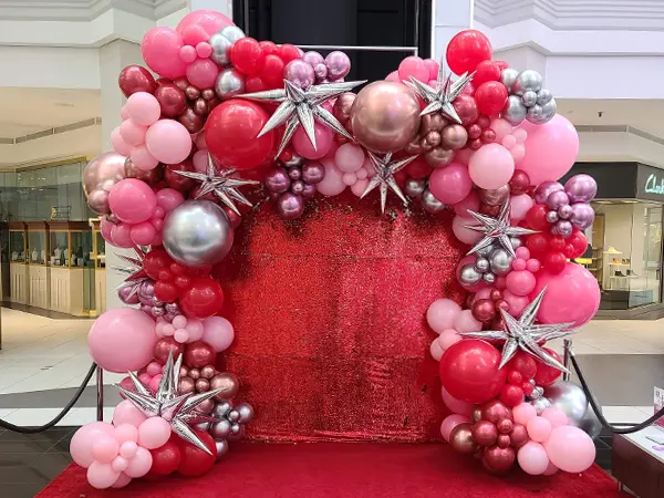 Squared organic Valentine's Day balloon arch photo op