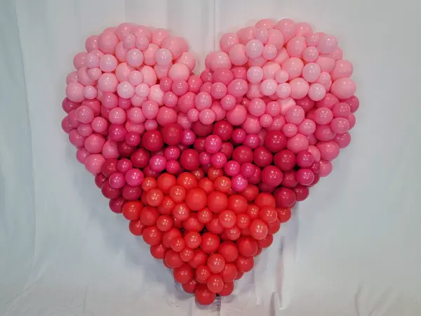 Organic balloon sculpture of a heart