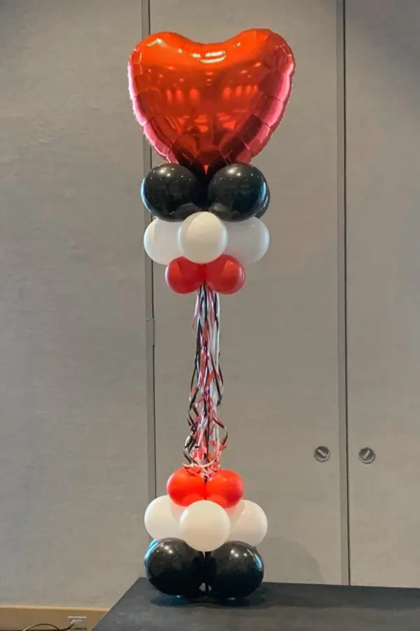 7.5ft Column with streamers and heart foil topper