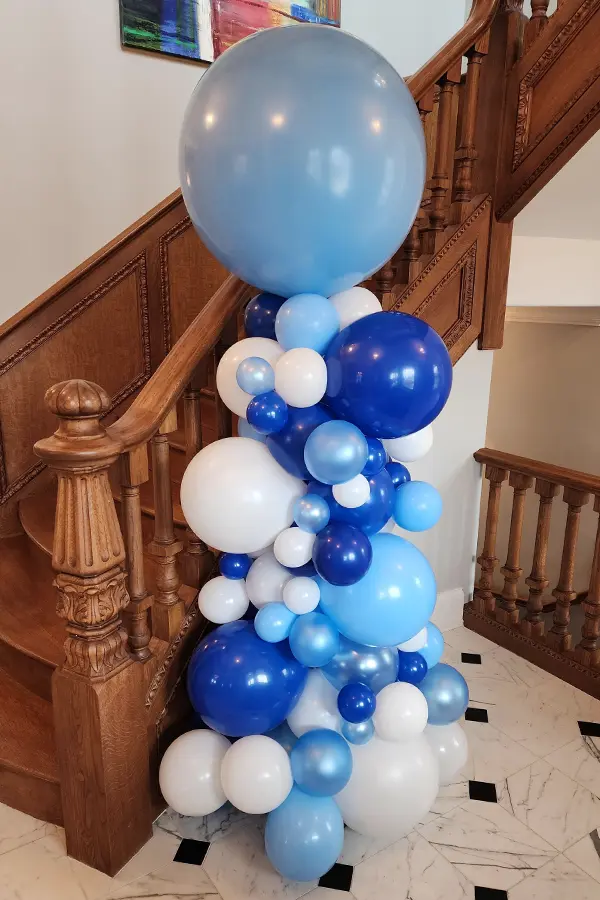 7.5ft organic balloon column with foil balloon topper